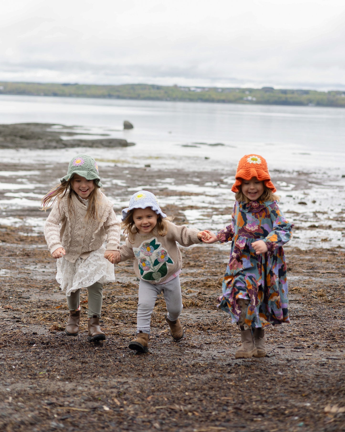 Le chapeau fleuronné - les petits