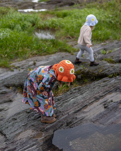 Le chapeau fleuronné - les petits