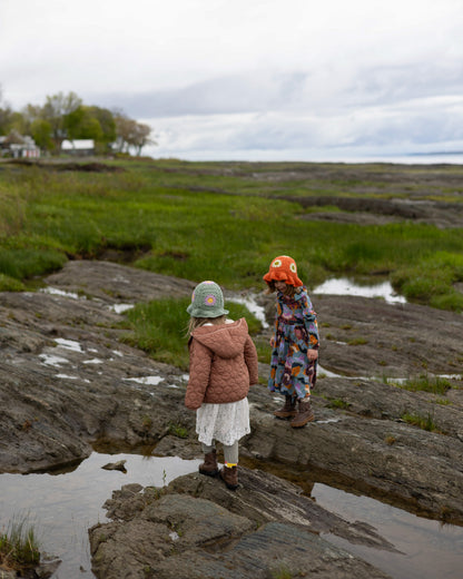 Le chapeau fleuronné - les petits